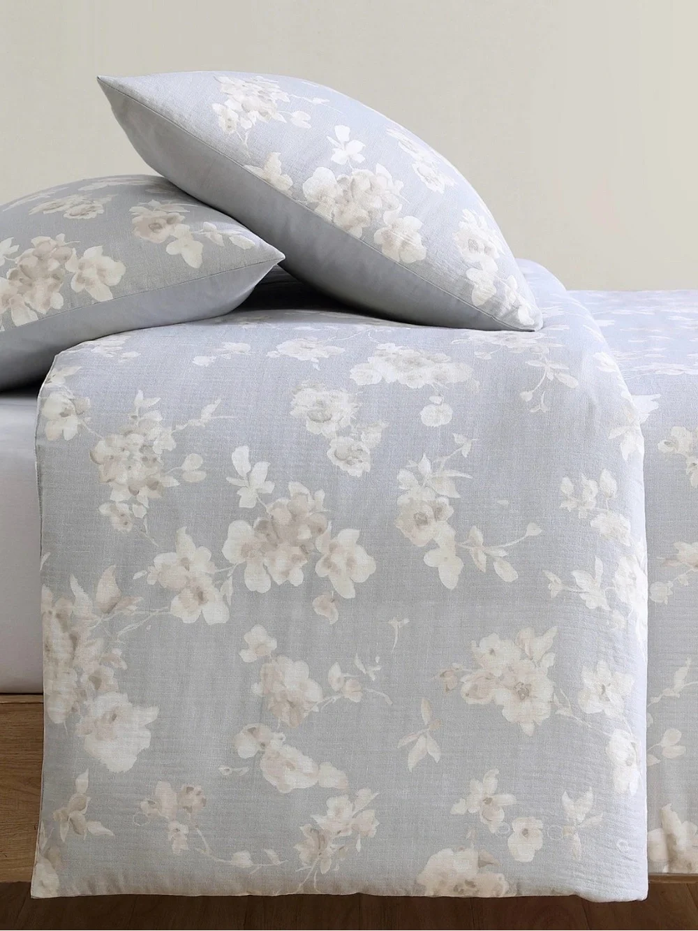 Calvin Klein Duvet Cover Set Queen Light Gray/Ivory Floral Cotten Gauze